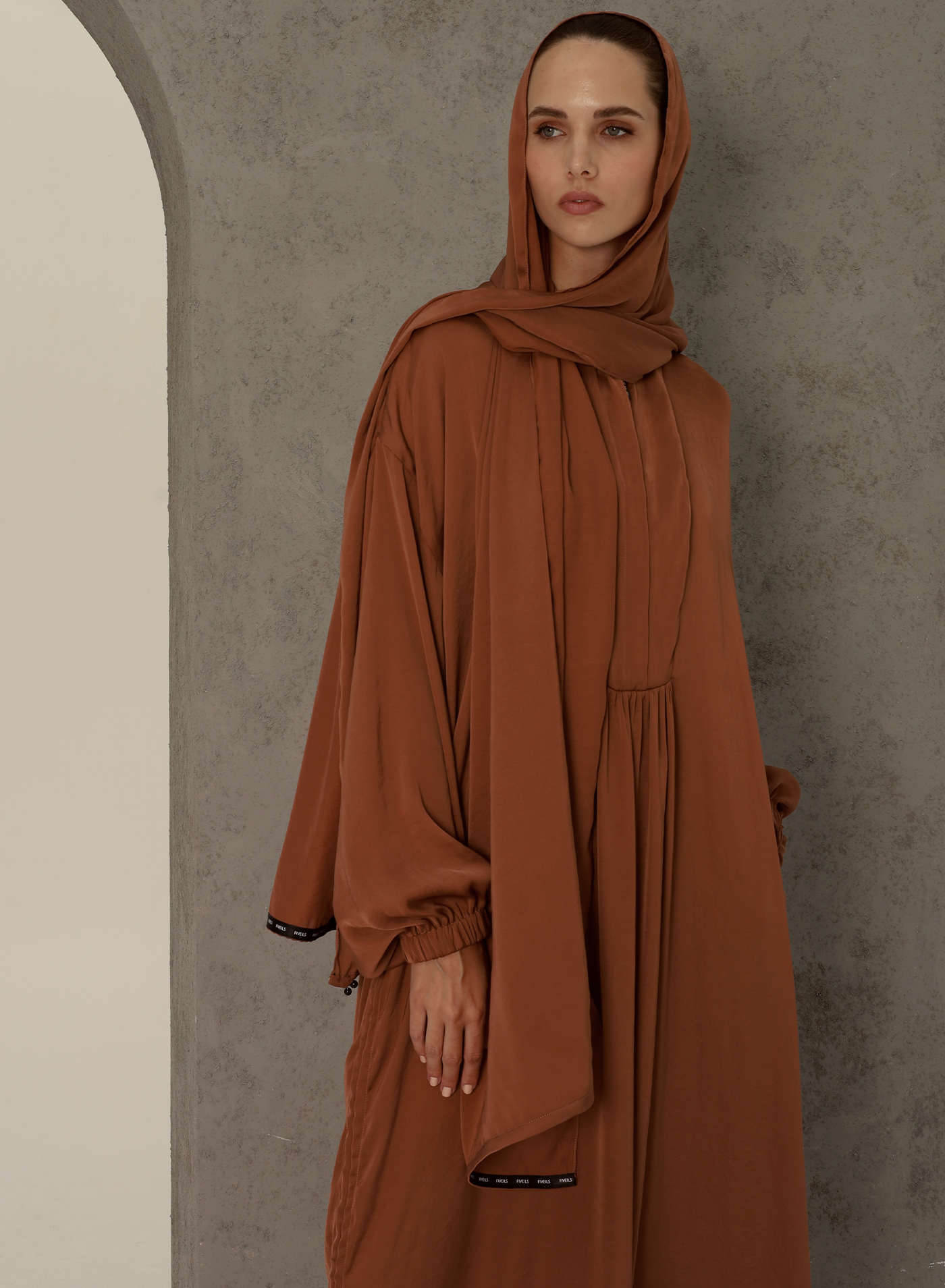 FIVEILS Basic - MAGHRIB DRESS