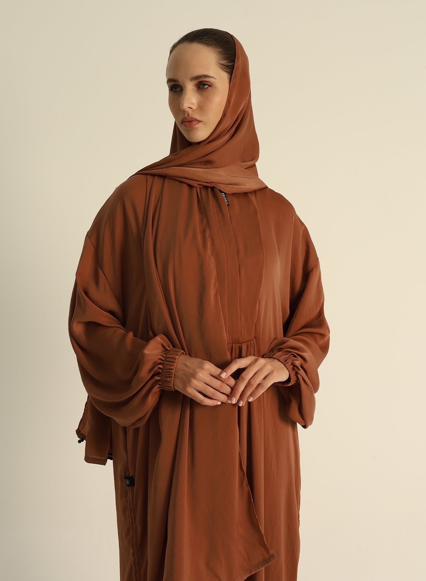 FIVEILS Basic - MAGHRIB DRESS